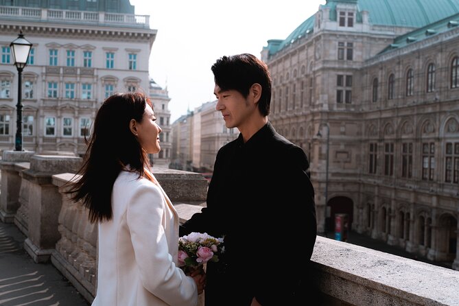1.5 Hour Cinematic Style Portrait Photoshoot and Tour in Vienna - Key points at a glance