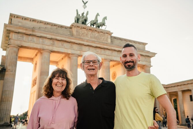 1.5 Hour Cinematic Style Portrait Photoshoot and Tour in Vienna - Volksgarten brings flowers, fountains, and a softer mood