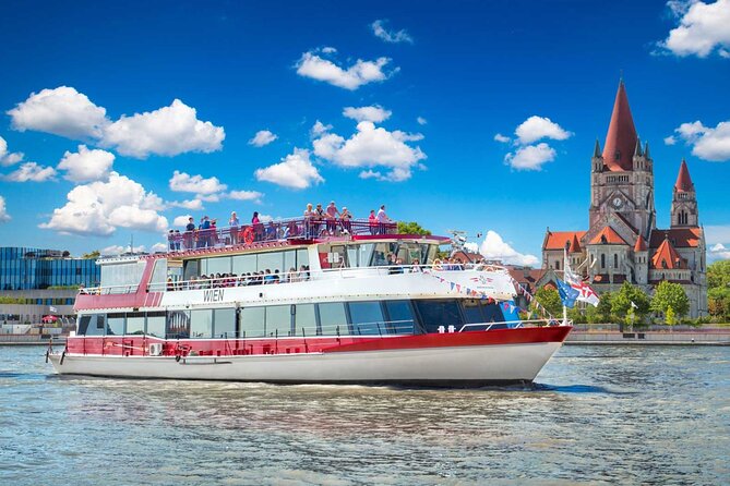 24-hour Hop-On Hop-Off with Ferris Wheel and River Cruise - The central route: Opera, Hofburg, and the Ringstrasse