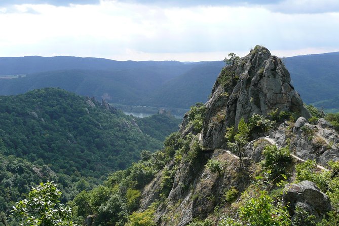 4-Hour Private Alpine Hiking Tour 'In the footsteps of king Lionheart' - From Vienna Hauptbahnhof to Dürnstein