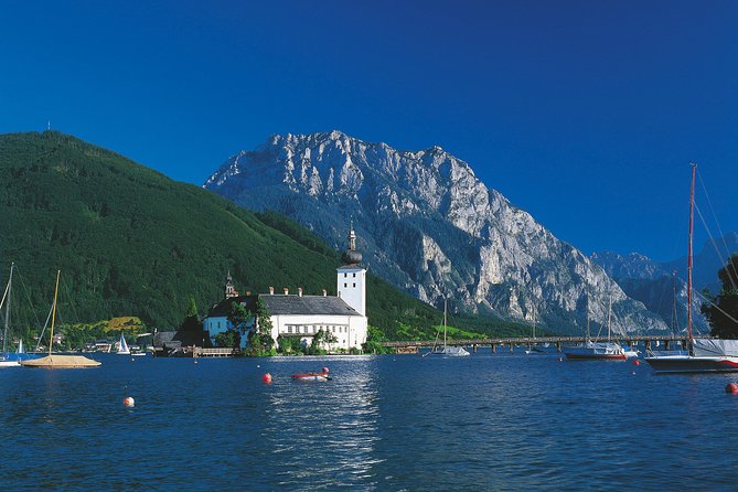 Alpine Hallstatt Day Trip from Vienna incl. Admont Abbey Visit - Hallstatt lakefront and Market Square