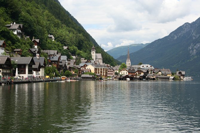 Alpine Hallstatt Day Trip from Vienna incl. Admont Abbey Visit - The early start from central Vienna