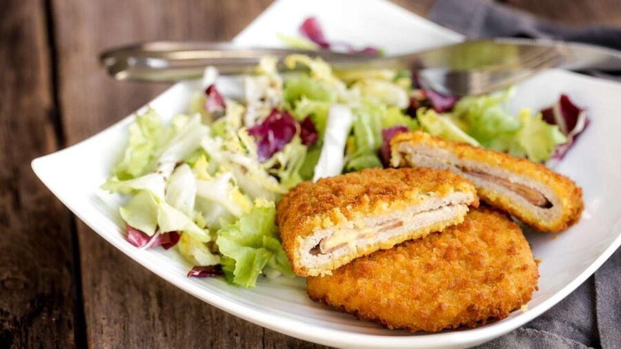 Austrian Food, Vienna Restaurants Self-Guided Tour Booklet - Austrian dishes, desserts, and drinks without guesswork