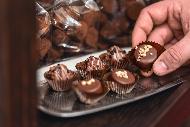 Best of Food Tour Vienna - A quick Viennese snack in the city center