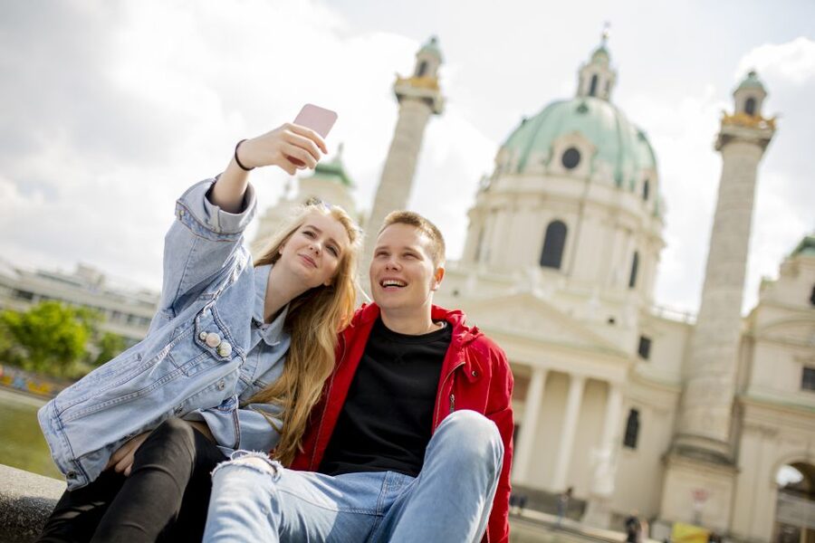 Best of Vienna 1-Day Tour by Car with Schonbrunn Tickets - St. Stephen’s Cathedral and the compact old town