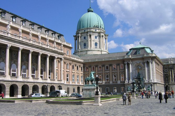 Budapest Private Transfer from or to Vienna or Vienna Airport - Professional handling, with a useful human contact