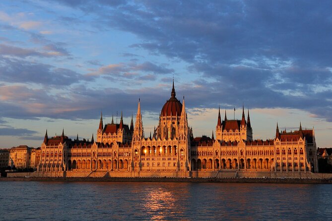 Budapest Small-Group Day Trip from Vienna with Local Guide - St. Stephen’s Basilica, Market Hall, and Vaci Street