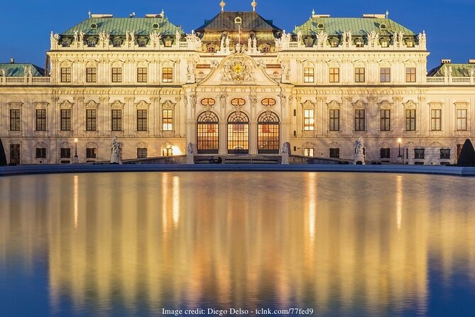 Christmas at Belvedere: 3hr Private Tour of Upper Palace & Market - What the $250 price really buys