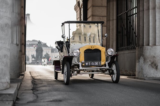 City Sightseeing Tour in an Electro Vintage Car (up to 5 people) - Why a private group can be worth the price