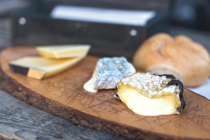 Classic Food Tour of Vienna - Guides who make the food make sense