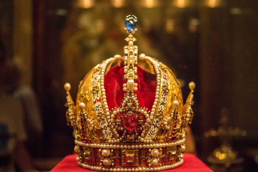 Combo Ticket: Kunsthistorisches Museum & Imperial Treasury - Egyptian objects, armor, and the Kunstkammer