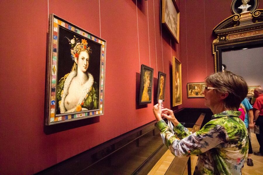 Combo Ticket: Kunsthistorisches Museum & Imperial Treasury - The unusual objects in the Treasury
