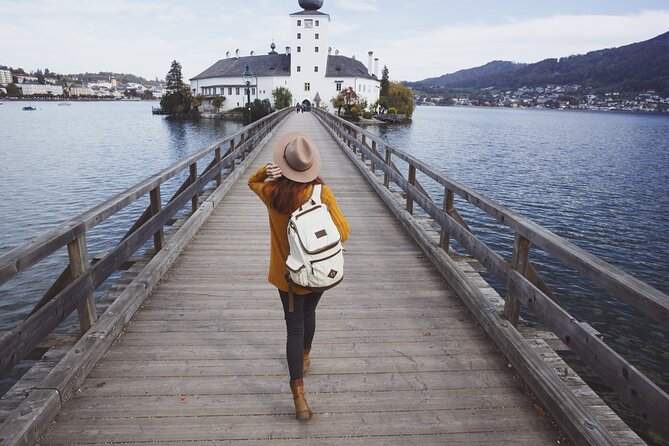 Day Tour from Vienna to Hallstatt and Salzburg with Photographer - The guide can make or break the day