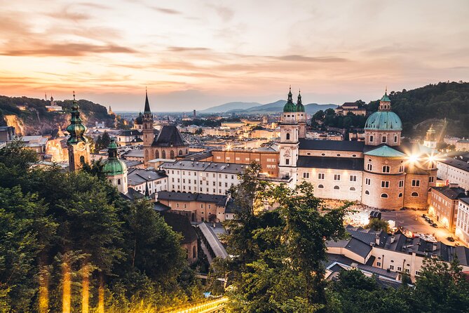 Day Tour from Vienna to Hallstatt and Salzburg with Photographer - Melk Abbey in 40 to 45 minutes