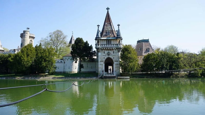Day Trip from Vienna or Bratislava - Castles around Vienna - Laxenburg Park and Franzensburg Castle