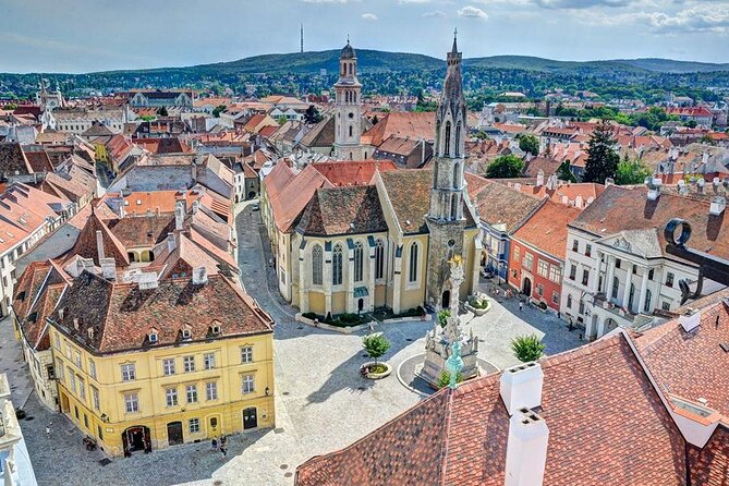 DayTrip to Budapest and Bratislava, two capitals - St. Stephen’s Basilica and the central city