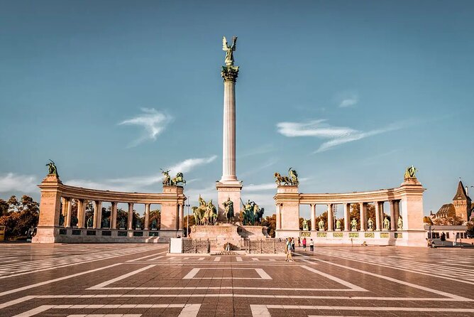 DayTrip to Budapest and Bratislava, two capitals - Bratislava Castle and the Danube view
