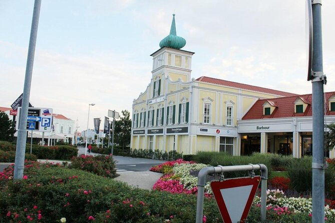 Designer Outlet Parndorf Return Shuttle Bus from Vienna - Getting from Opernring 3 to Parndorf