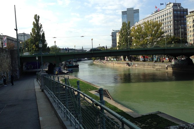 eBike Vienna 90min guided tour - use ebike for the whole day - How the e-bike changes your day