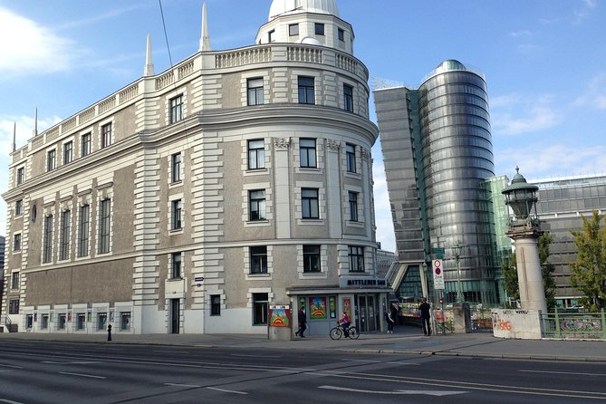 eBike Vienna 90min guided tour - use ebike for the whole day - The one-hour introduction versus the full afternoon