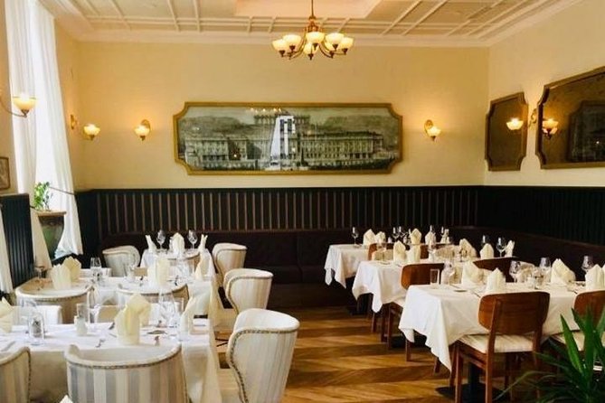 Evening at Schönbrunn Palace Vienna: 3-course Dinner and Concert - Who should book this Vienna evening?