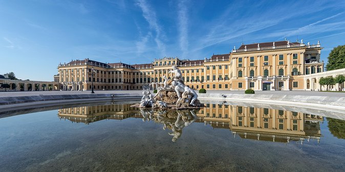 Evening at Schönbrunn Palace Vienna: 3-course Dinner and Concert - Finding the Orangery and collecting your ticket