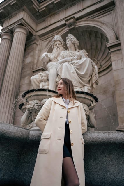 Exclusive Vienna Photography Session and City tour - Karlskirche and the first photographs