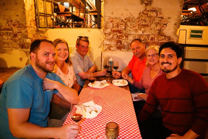 Food Tasting Tour in Hidden Gems of Vienna for Small Groups - Practical details that affect your evening