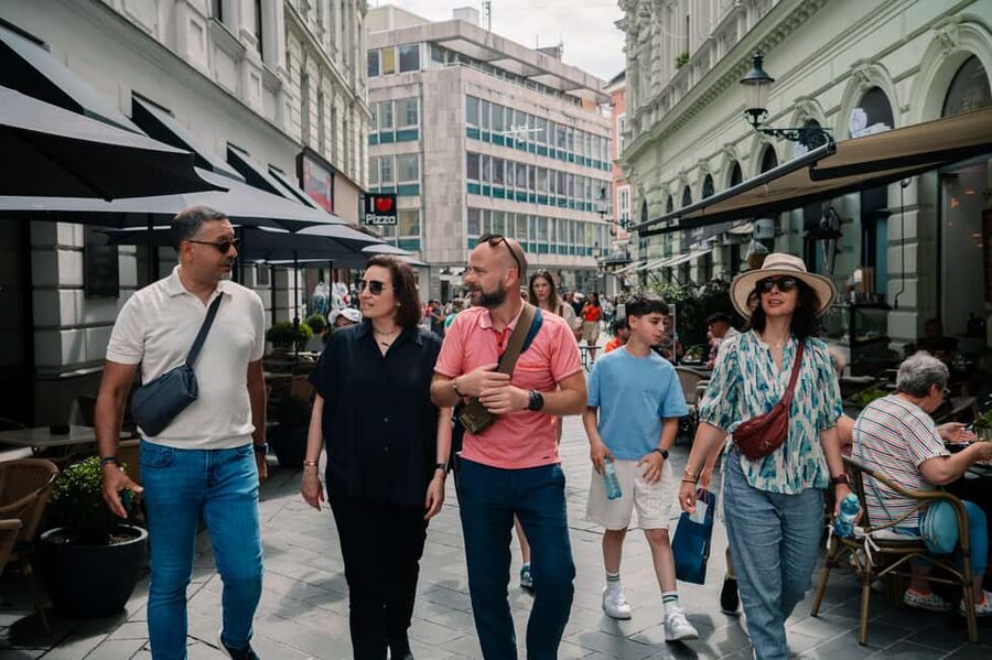 From Vienna: Bratislava City Tour with Food Options - Finding the right Bratislava meeting point