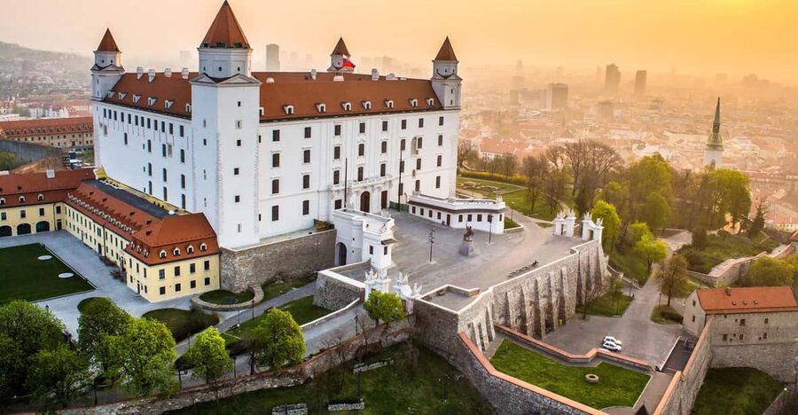 From Vienna: Bratislava with Local Guide, Castle & UFO Views - Key points to know before booking
