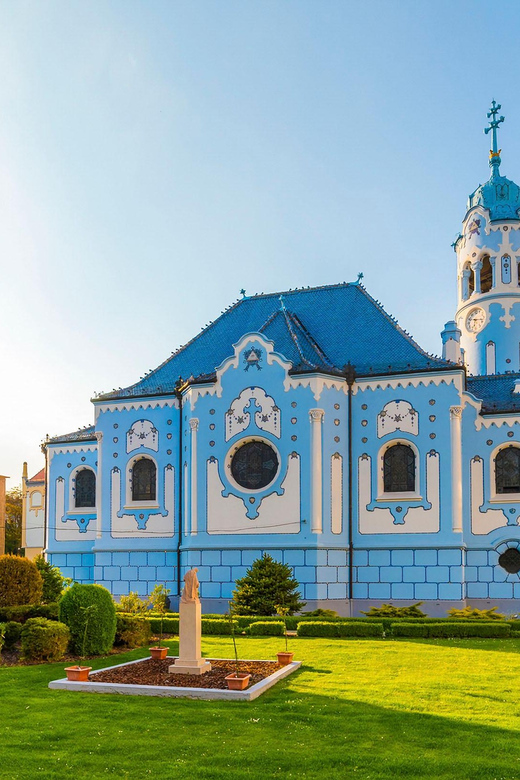 From Vienna: Bratislava with Local Guide, Castle & UFO Views - Why Bratislava works as a Vienna day trip