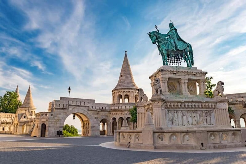 From Vienna: Budapest Group Day Trip - Castle Hill, Matthias Church, and Fisherman’s Bastion