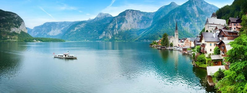 From Vienna: Gmunden, Hallstatt, Salzkammergut Day Tour - Gmunden and the Traunsee pause