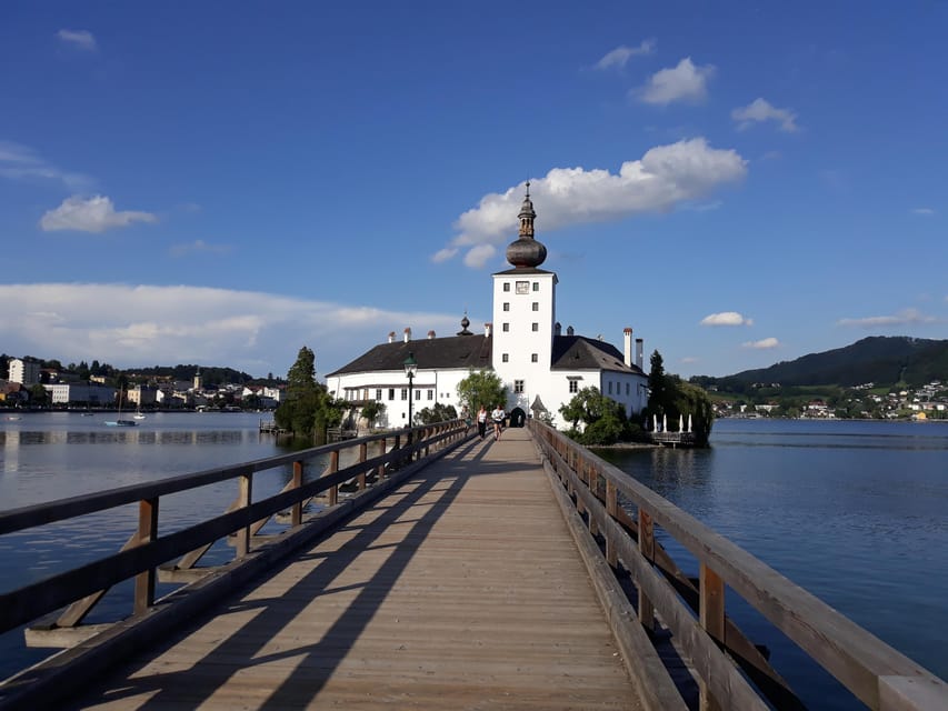 From Vienna: Hallstatt, Mountains & Alpine Lakes Day Trip - Key points at a glance