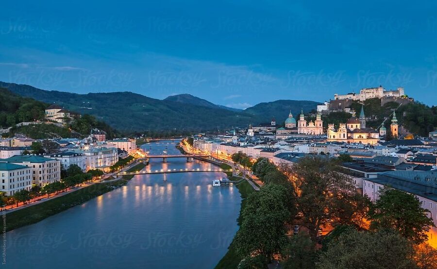 From Vienna: Melk, Salzburg, and Hallstatt Private Tour - Who should book this experience