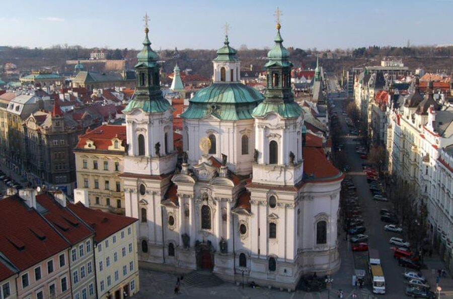 From Vienna: Prague Small-Group Guided Day Tour - A minivan that keeps the long ride manageable