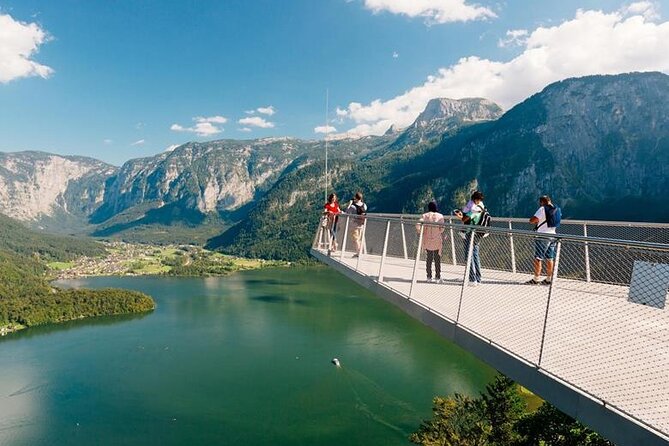 Guided excursion to Hallstatt in the Salzkammergut from Vienna - A long road from Vienna to the Salzkammergut