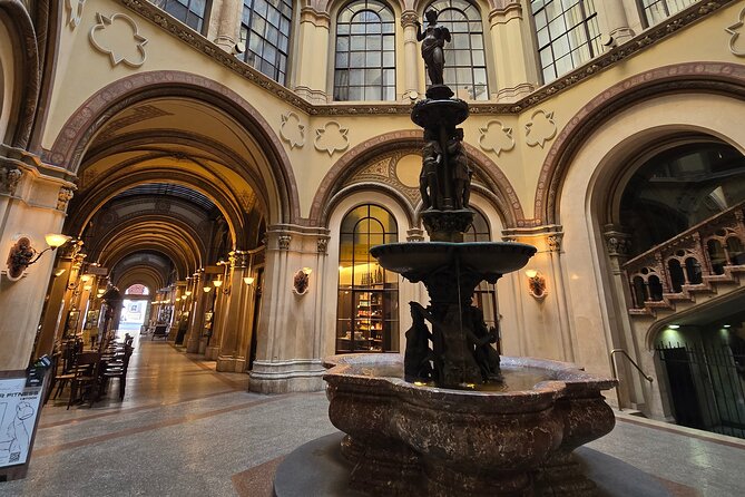 Highlights of Vienna in a Historical & Cultural 3h Walking Tour - Meeting the Lipizzaner horses