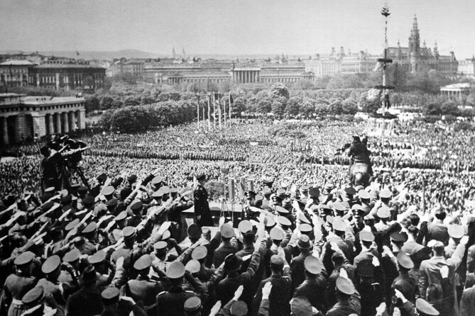 Historical Hitler Walking Tour of Vienna - Starting at the State Opera