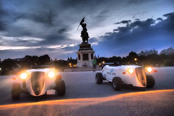 Hotrod Moonlight Tour -evening tour with PRATER ferrys wheel ride - Why a Vienna night drive feels different