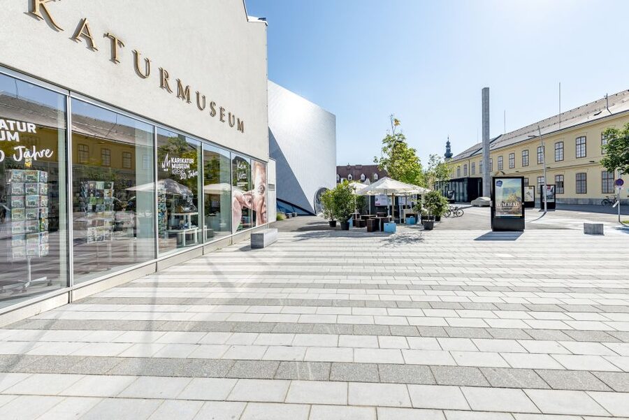 Krems: Super Combo Ticket to Kunstmeile Krems - Caricature and comics at the Karikaturmuseum