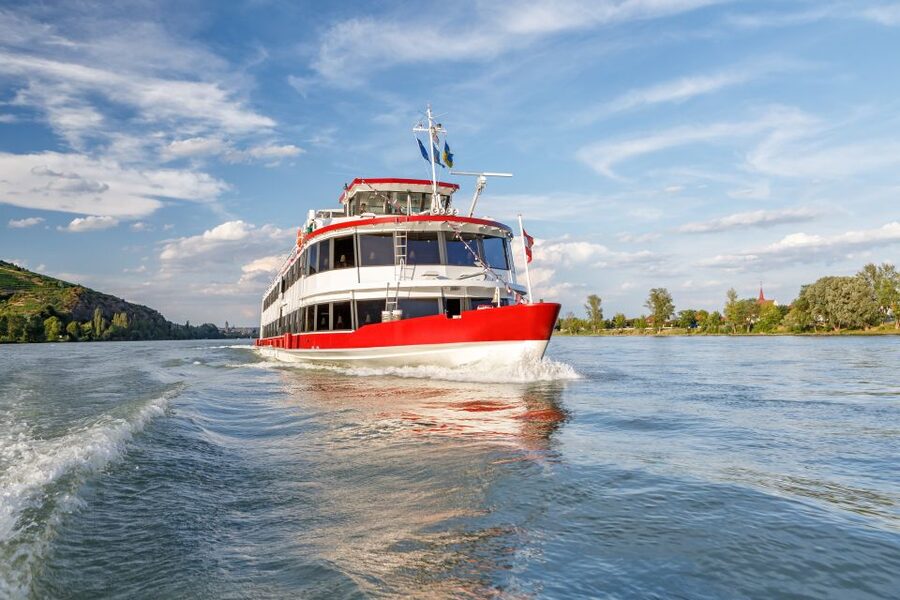 Krems: Wachau Valley River Cruise with 3-Course Meal - Key Points at a Glance