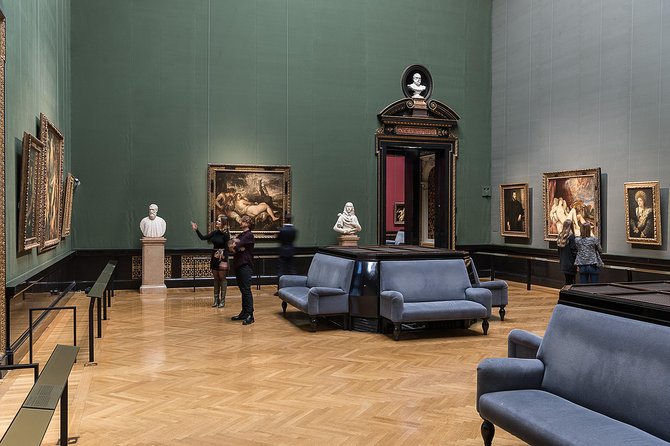 Kunsthistorisches Museum Vienna and Imperial Treasury of Vienna - Kunsthistorisches Museum: start with the building