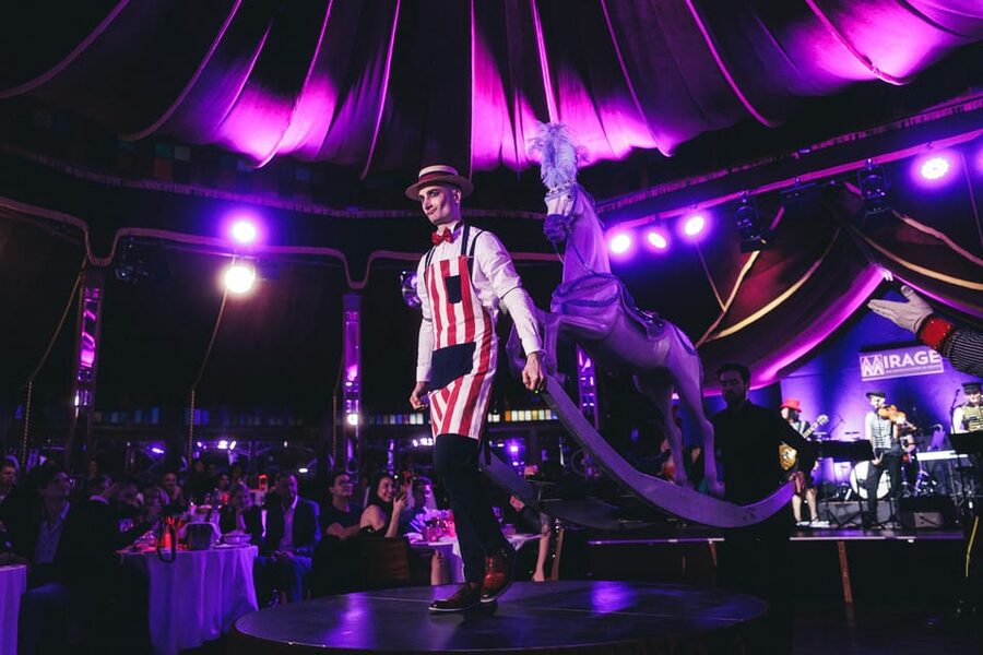 Mirage Vienna: Burlesque Spectacular – Dinner Show - Table service is a real part of the value