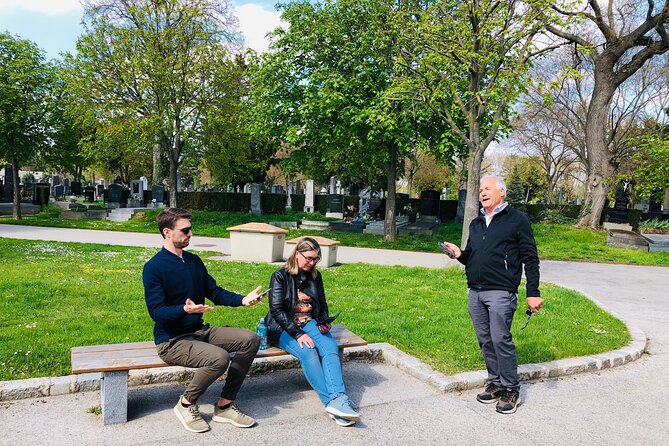 Mobile puzzle rally tour at the Vienna Central Cemetery - A Serious Walk With a Playful Edge