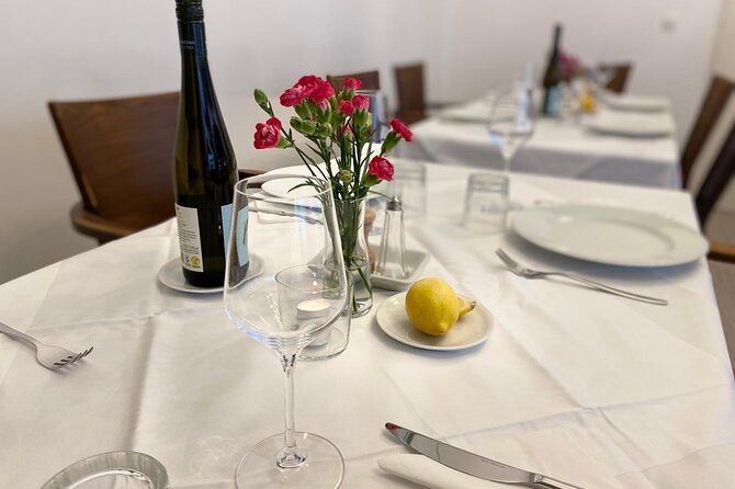 Nabiel's Vienna Cooking Class - Apple strudel and the question of hands-on cooking