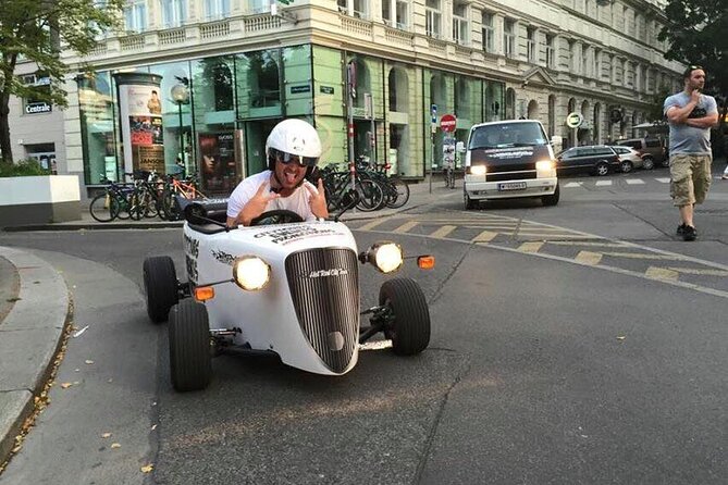 NEW: Hotrod Vienna Sausage Tour - Meeting the hot rods at Judengasse 4