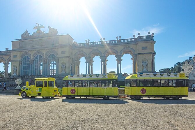Panoramabahn Schoenbrunn - Finding the train and choosing your timing