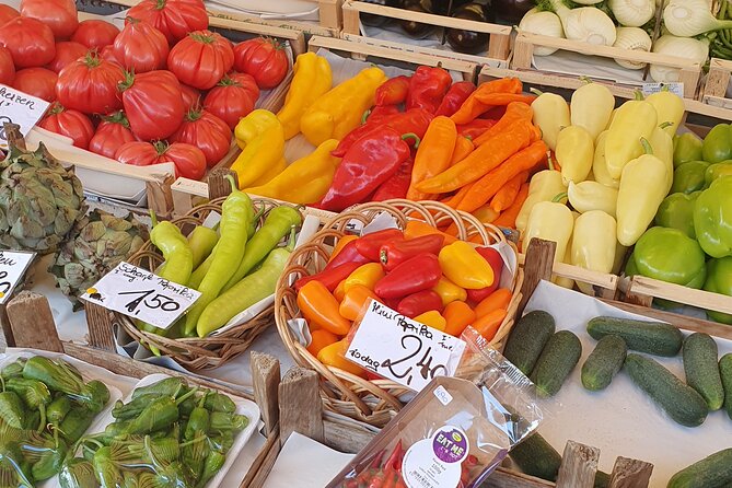 Peters Naschmarkt Enjoyment walks - A small group makes the difference