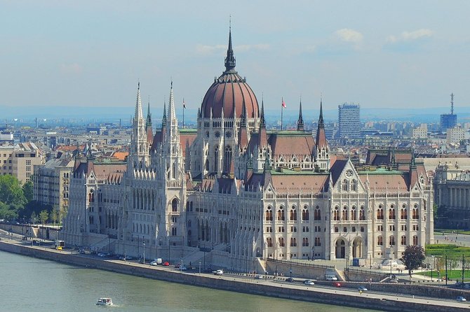 Private Budapest Day Trip from Vienna - Budapest and the Danube: your first orientation